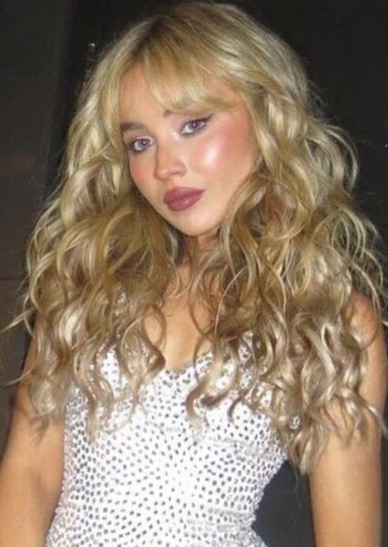 Sabrina Carpenter photo