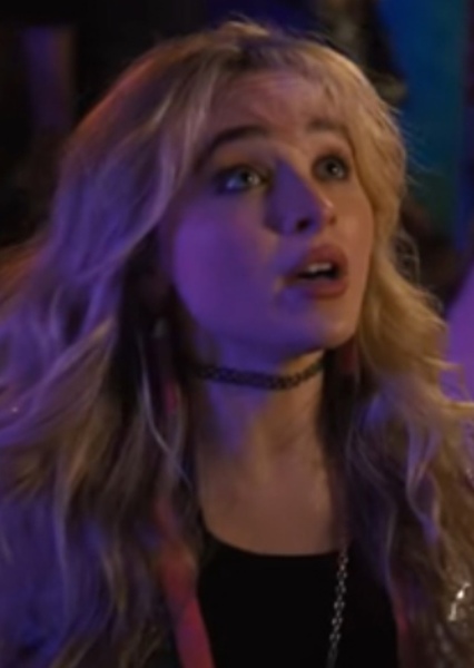 Sabrina Carpenter photo
