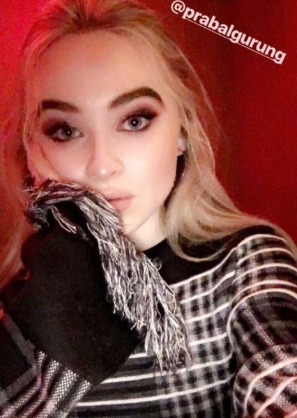 Sabrina Carpenter photo