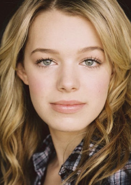 Sadie Calvano photo