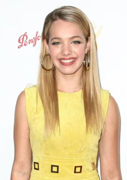 Sadie Calvano photo