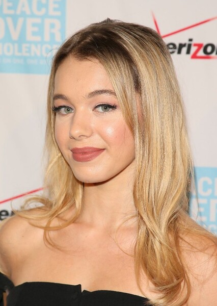 Sadie Calvano photo