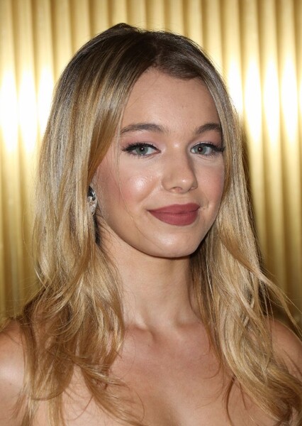 Sadie Calvano photo