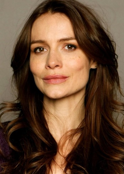 Saffron Burrows photo