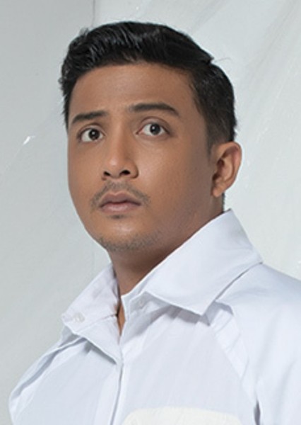 Sal Priadi photo