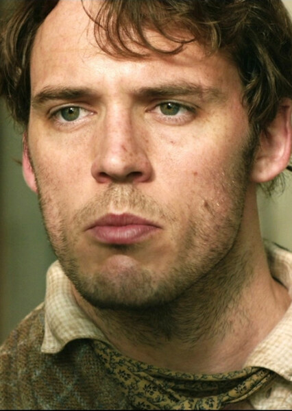 Sam Claflin photo