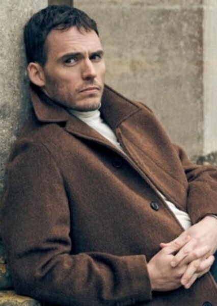 Sam Claflin photo