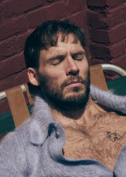 Sam Claflin photo