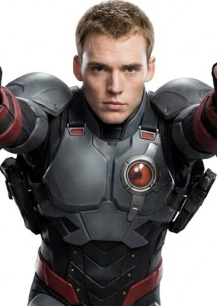 Sam Claflin photo