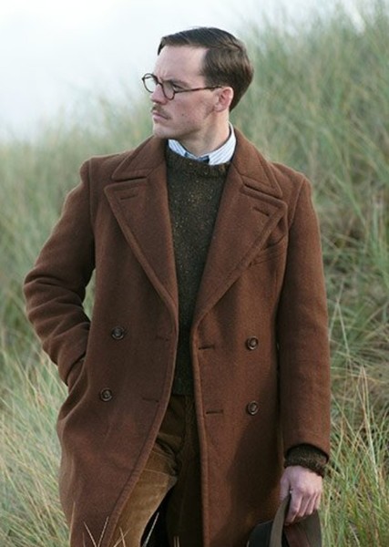Sam Claflin photo