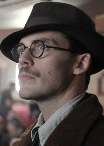 Sam Claflin photo