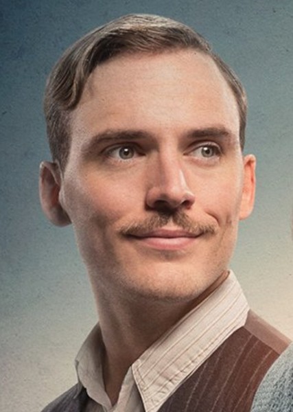 Sam Claflin photo