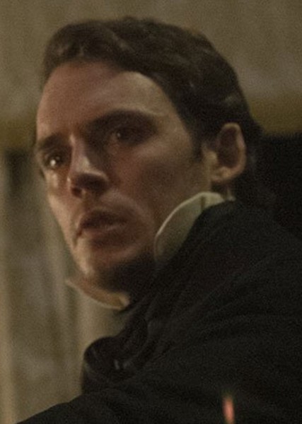 Sam Claflin photo