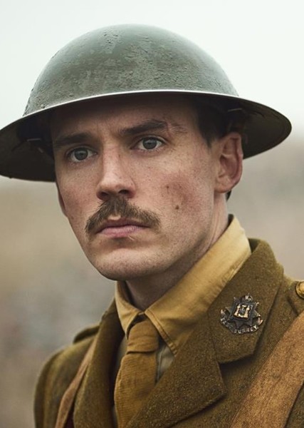 Sam Claflin photo