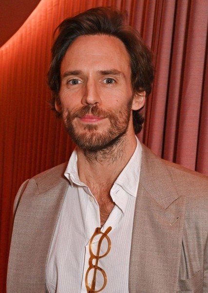 Sam Claflin photo