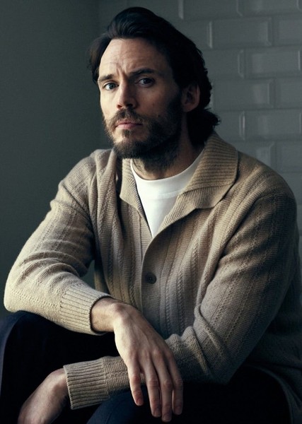 Sam Claflin photo