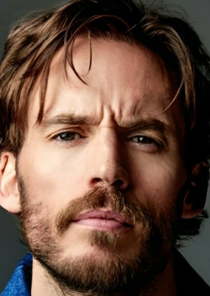 Sam Claflin photo