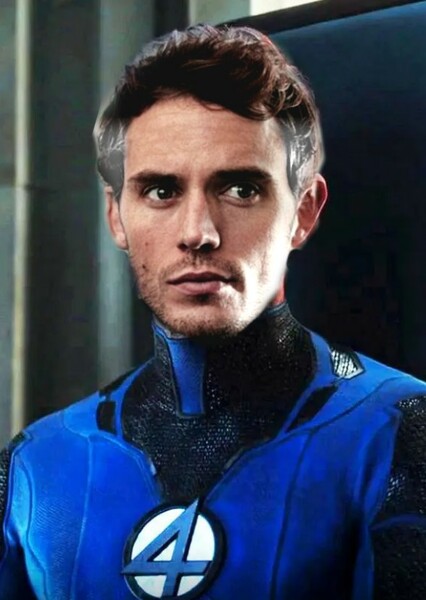 Sam Claflin photo