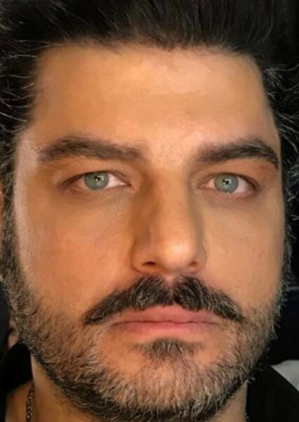 Sam Derakhshani photo