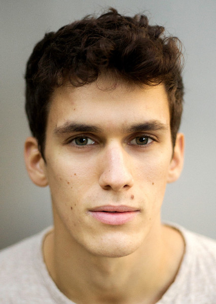 Sam Vartholomeos photo