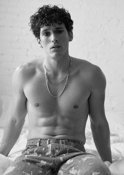 Sam Vartholomeos photo