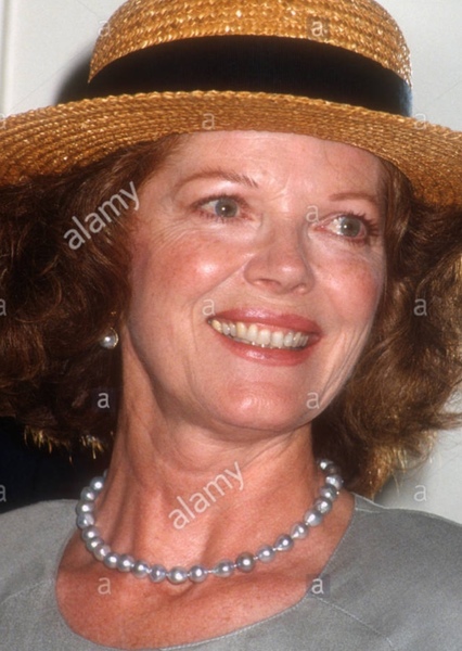 Samantha Eggar photo