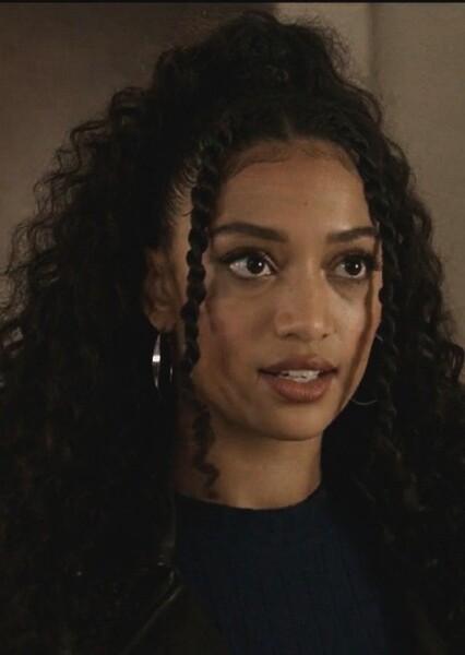 Samantha Logan