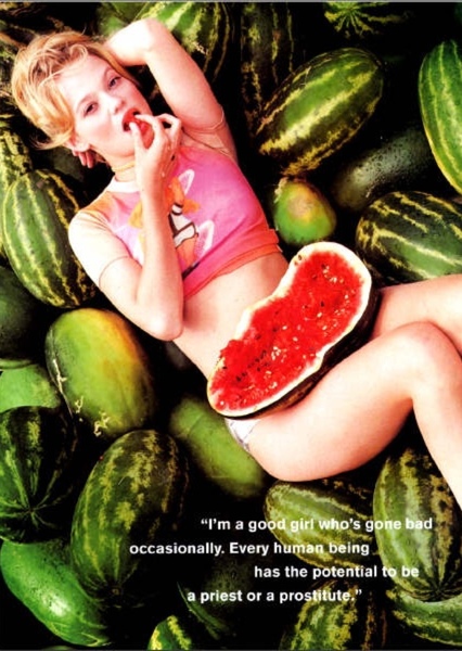 Samantha Mathis photo