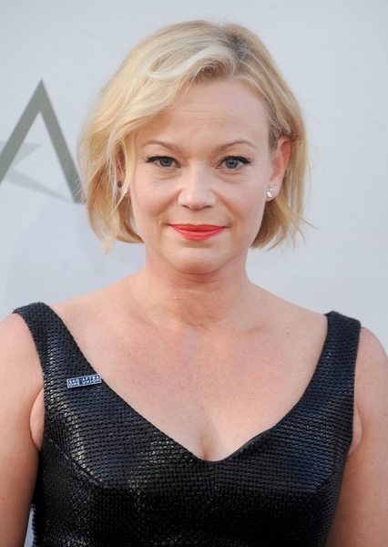Samantha Mathis photo