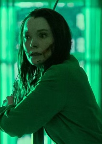 Samantha Sloyan photo