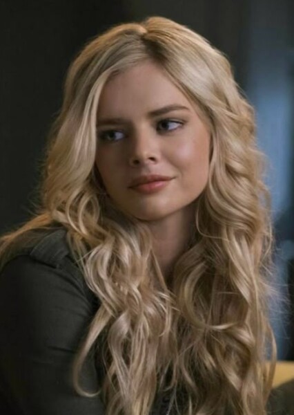 Samara Weaving photo