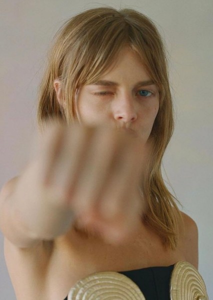 Samara Weaving photo