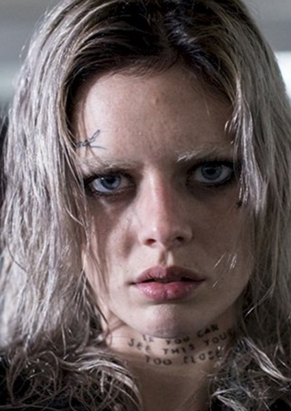 Samara Weaving photo