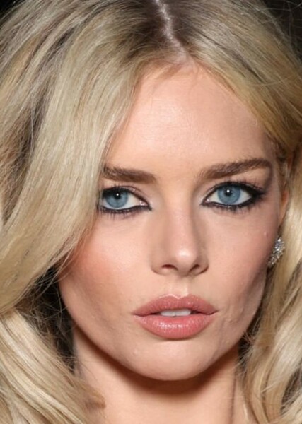 Samara Weaving photo