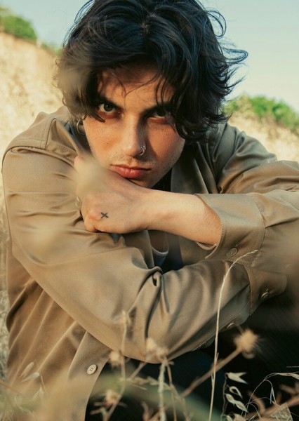 Samuel Larsen photo