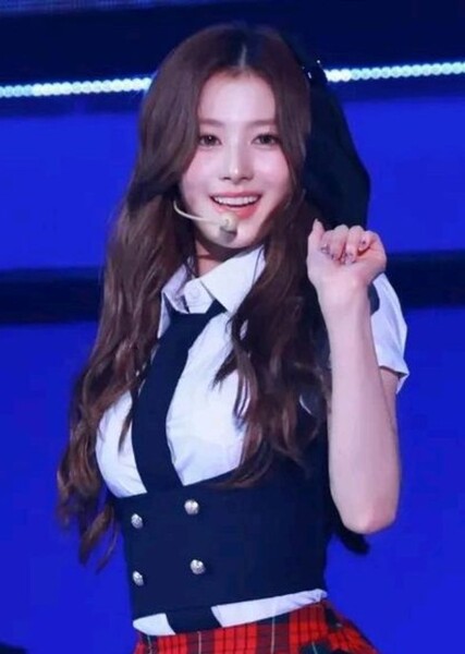 Sana Minatozaki photo