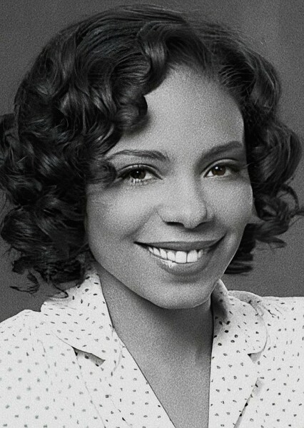 Sanaa Lathan photo