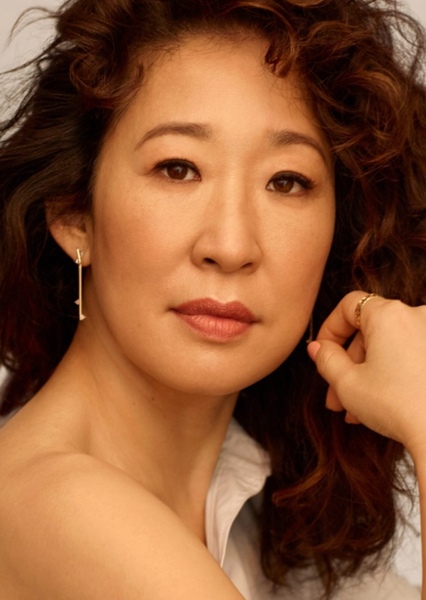 Sandra Oh photo