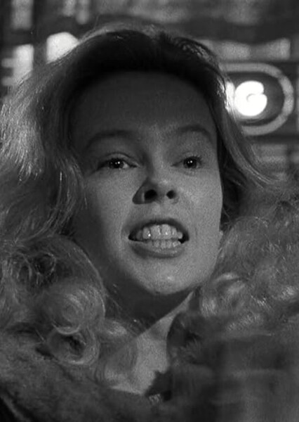 Sandy Dennis photo