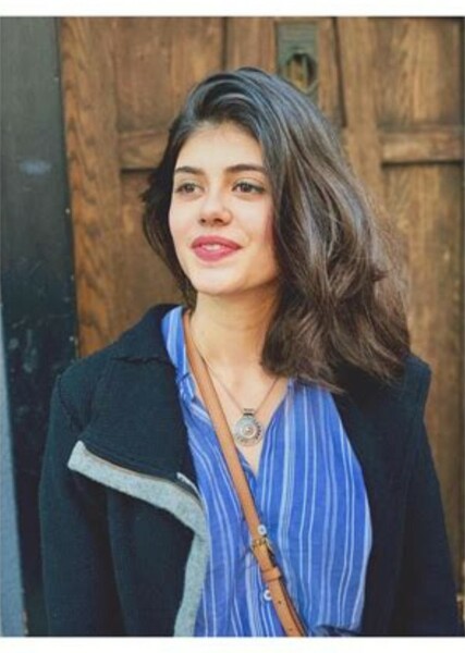 Sanjana Sanghi photo