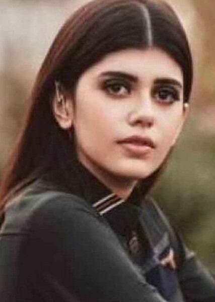 Sanjana Sanghi photo