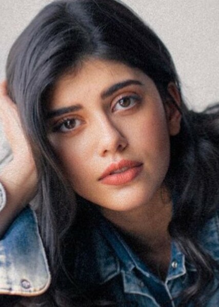 Sanjana Sanghi photo