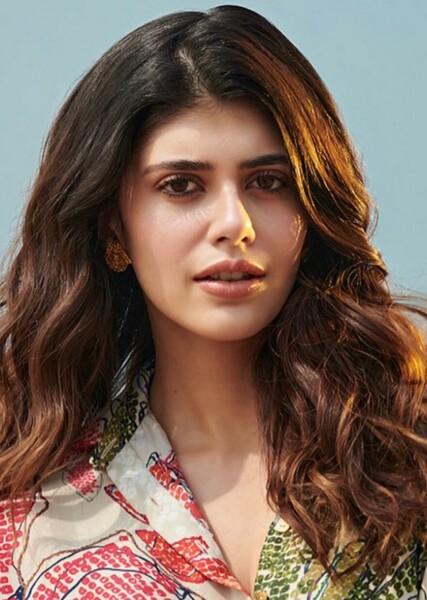 Sanjana Sanghi photo