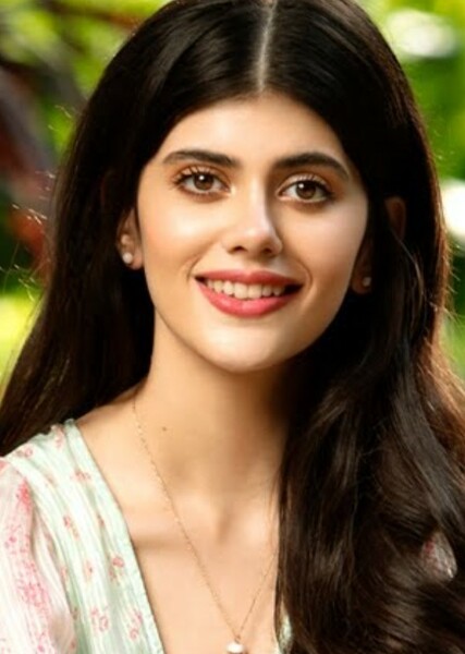 Sanjana Sanghi photo