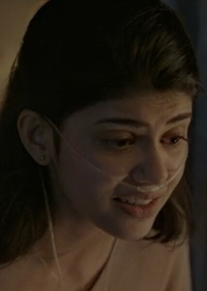 Sanjana Sanghi photo