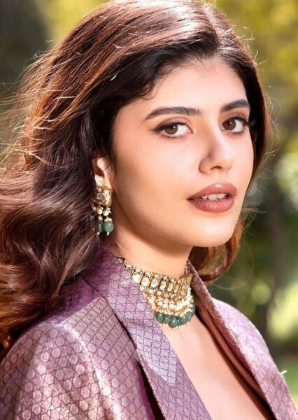 Sanjana Sanghi photo