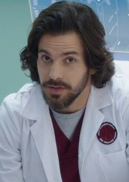 Santiago Cabrera photo