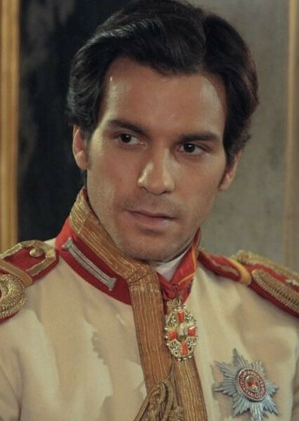 Santiago Cabrera photo