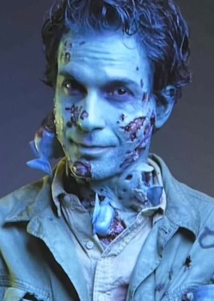 Santiago Cabrera photo