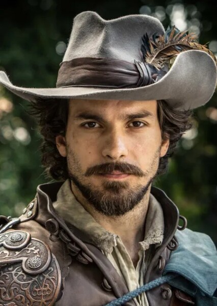 Santiago Cabrera photo